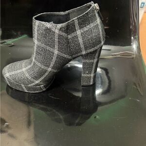 Jessica Simpson Black and Gray Plaid Heeled Boots